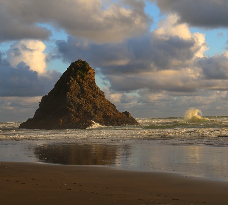 Karekare Rock West Auckland